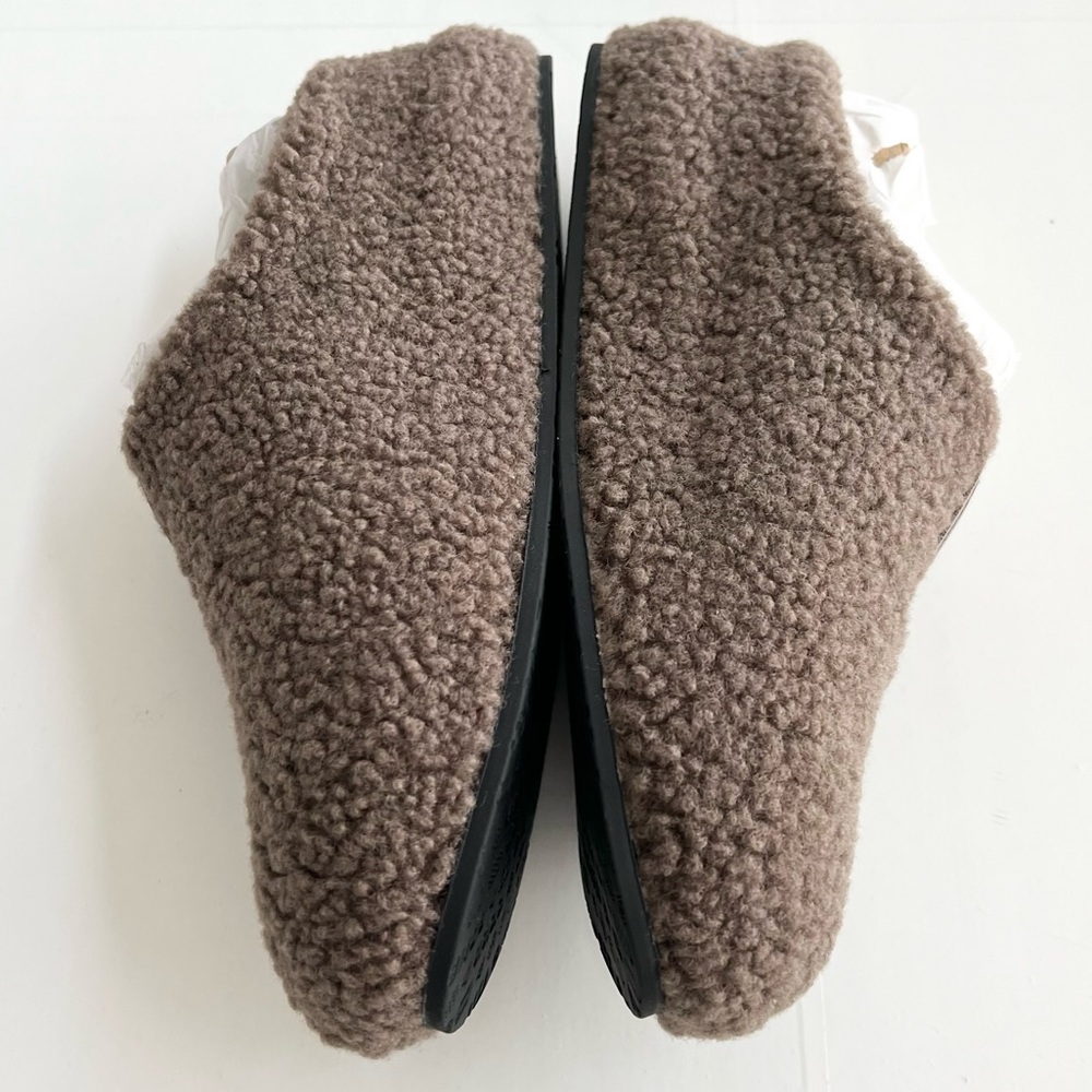 Bombas Brown Sherpa Slip-On Slippers - Picture 5 of 9